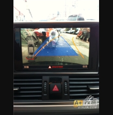 C7倒車影像，電視盒及金屬踏板安裝