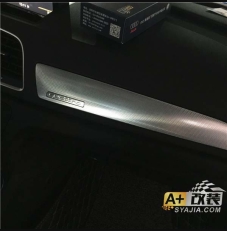 拉絲鋁內(nèi)襯，駕駛模式 Q3原廠升級