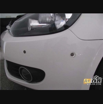 高6 自動(dòng)泊車(chē)，翻蓋倒車(chē)影像更換德賽西威518，R20尾燈，GTI紅線方向盤(pán)，改藍(lán)針儀表。
