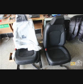 邁騰通風座椅 德賽西威263導航 翻蓋倒車影像安裝。