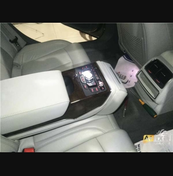 后排MMI，倒影，A6L 原廠升級。