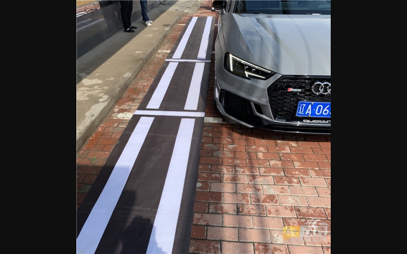 RS4 全景影像，B&O音響，后排遮陽(yáng)簾，后排加熱原廠(chǎng)升級(jí)